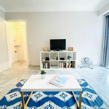 Les Nereides Bord De Calme Lumineux Parking Apartamento