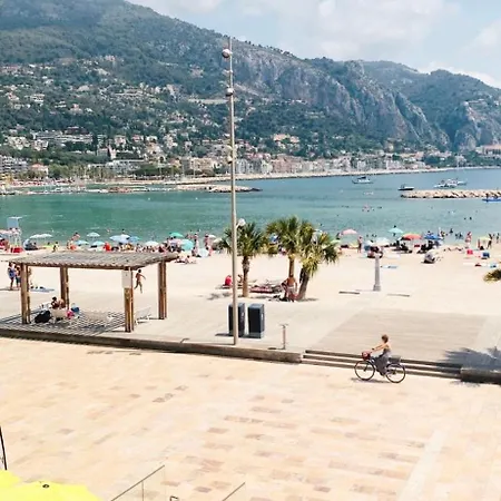 Les Nereides Bord De Calme Lumineux Parking